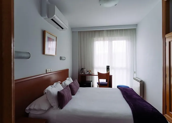 Отель Rural Tierras Del Cid Кинтанадуэньяс